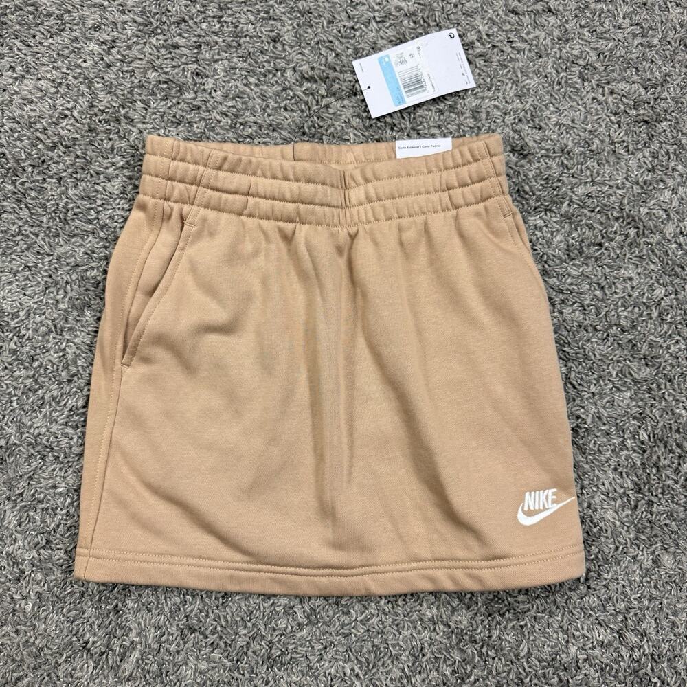Nike Skirt With Pockets Brown Tan Girls Size M. NEW